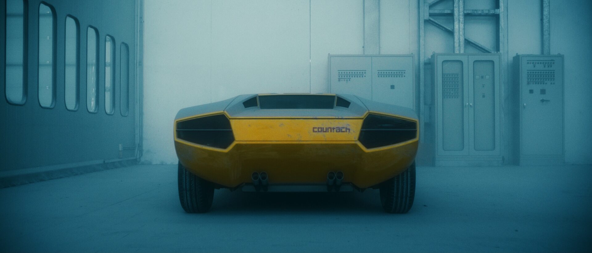 LAMBORGHINI COUNTACH